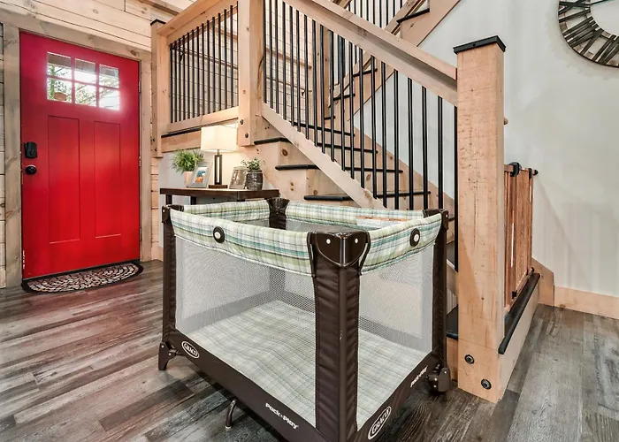 New Luxury Vacation Home Cabin In Smoky Gatlinburg - Theater Room