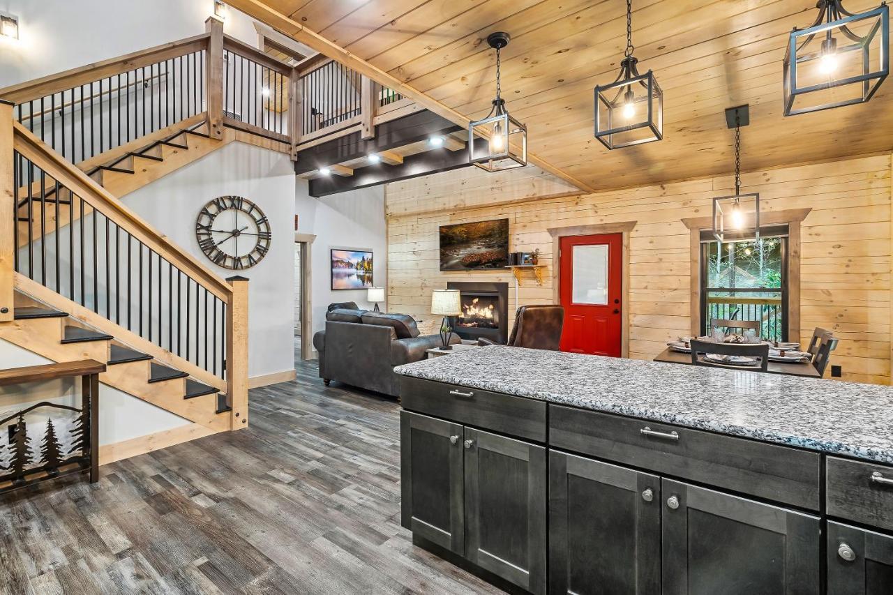 Ferienhaus New Luxury Vacation In Smoky - Theater Gatlinburg