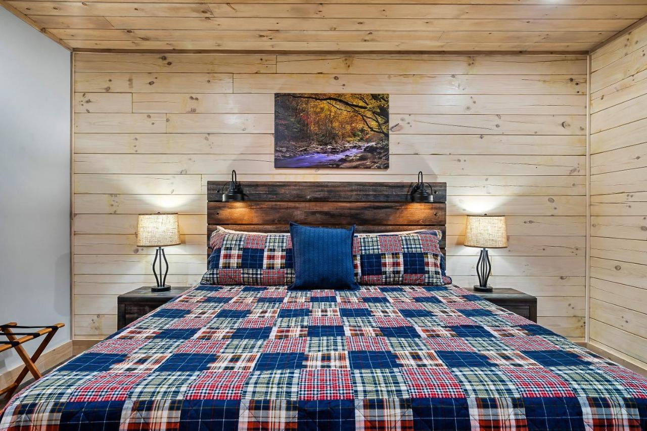Ferienhaus New Luxury Vacation In Smoky - Theater Gatlinburg